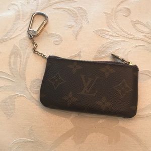 Luis Vuitton Authentic Key Pouch